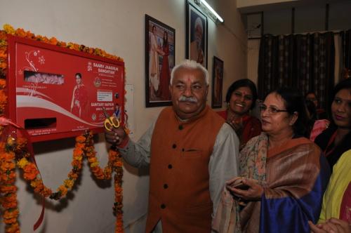 Inauguration-of-Pad-Vending-ATM-1